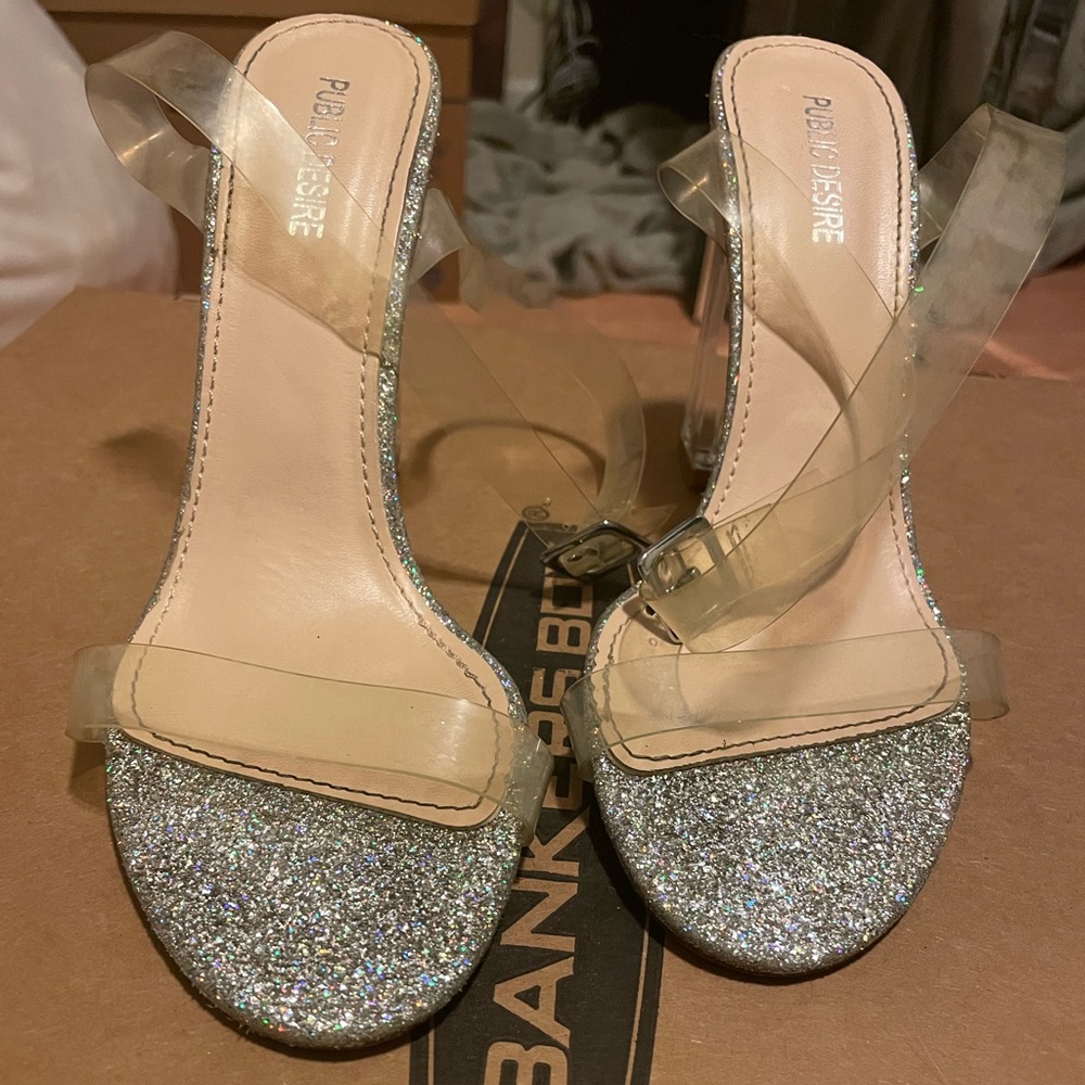 Glass heel